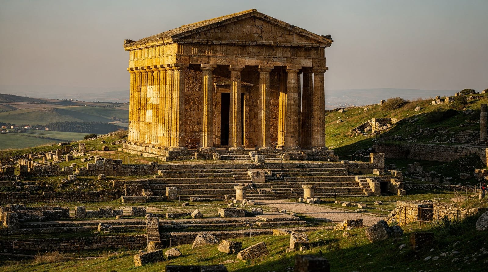 Dougga: a cidade romana mais bem preservada do Norte de África